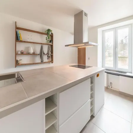 Charming Holiday Home In Habay-La-Neuve With Garden Nyaraló *
