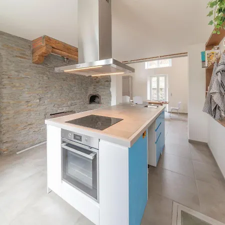 בית נופש Charming Holiday Home In Habay-La-Neuve With Garden Habay-la-Neuve