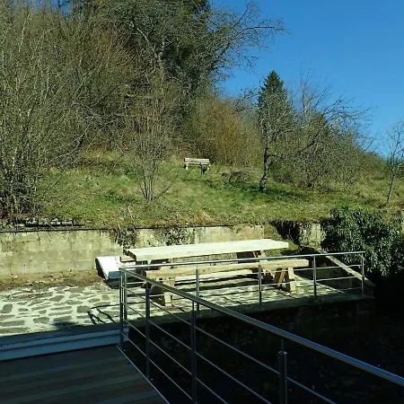 Charming Holiday Home In Habay-La-Neuve With Garden בית נופש *