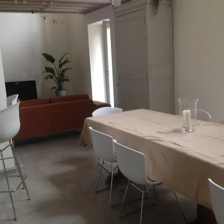 Charming Holiday Home In Habay-La-Neuve With Garden בית נופש Habay-la-Neuve