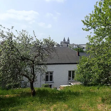 Charming Holiday Home In Habay-La-Neuve With Garden Nyaraló